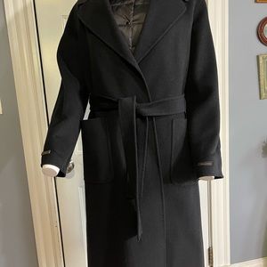 Cashmere wool Coat.